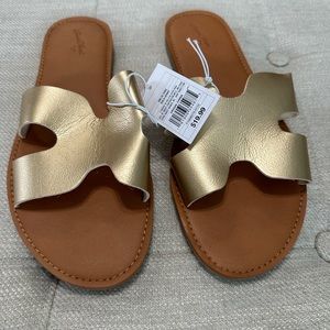 NWT women’s sandals size 10